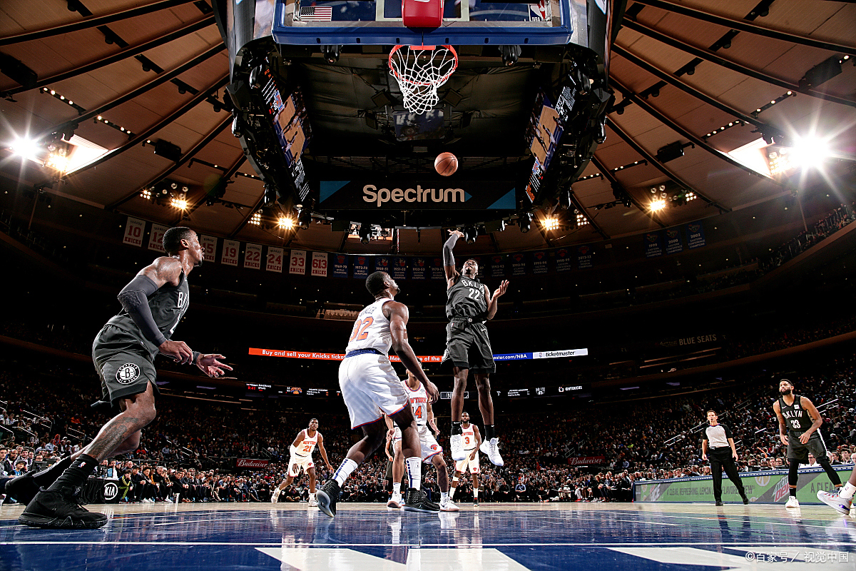 米兰真人-塞尔维亚男篮鏖战爵士，东契奇绝境逆转