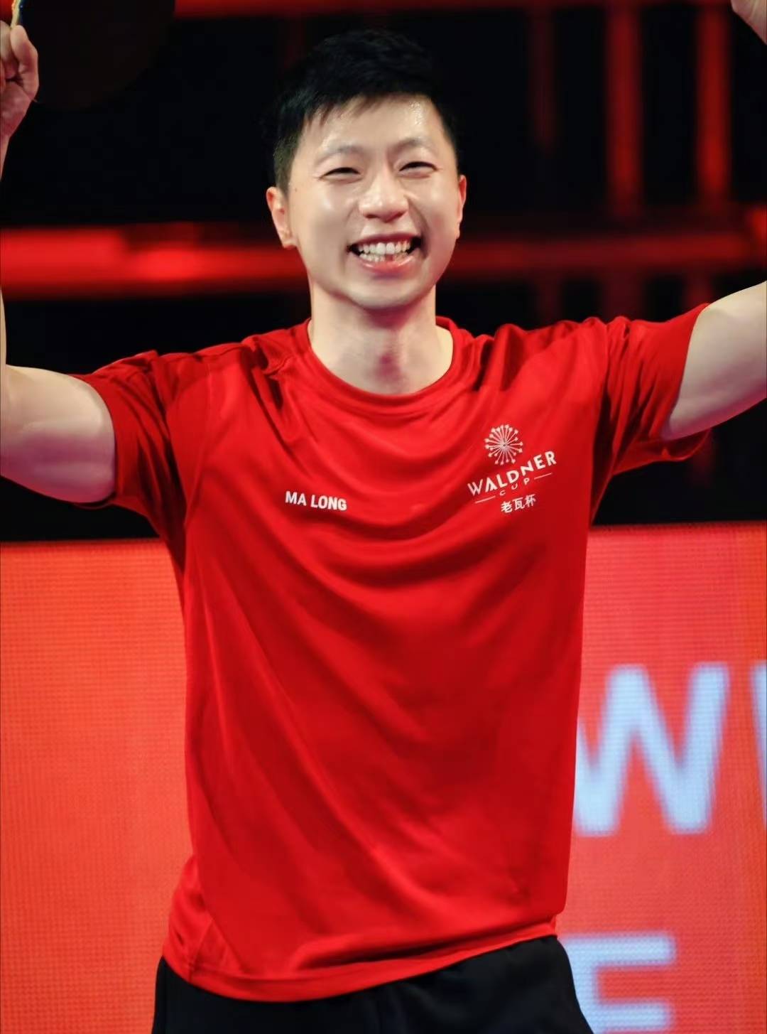 包含日本乒乓球队强势法国乒乓球队，马龙爆发神勇的词条