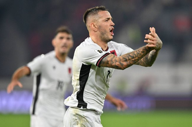 包含塞尔维亚队惨遭惨败，淡出赛事赛场的词条