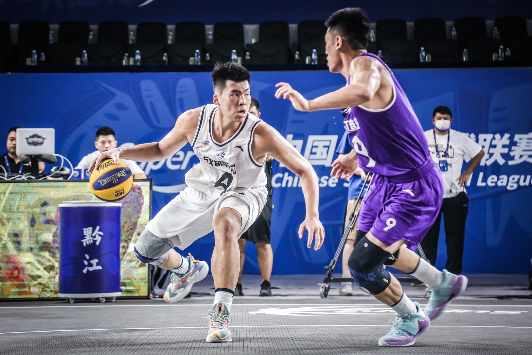 包含球员在比赛中展现出了绝佳的表现的词条