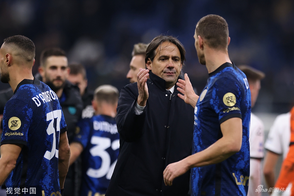 包含斯佩齐亚客场大胜，豪取两连胜的词条