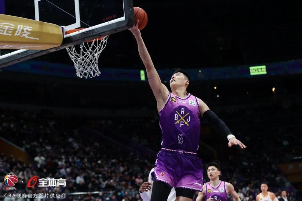 米兰百家乐-江苏男篮防守漏洞明显，CBA球队迎接挑战