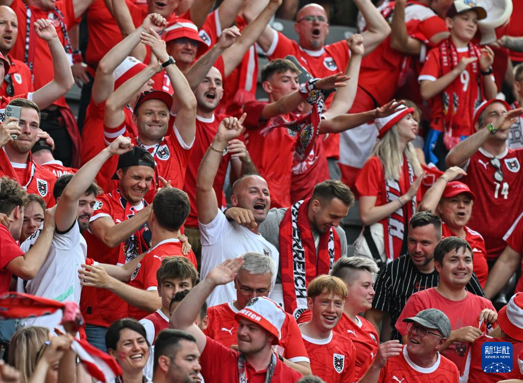 波兰乒乓球队完胜奥地利乒乓球队，波尔完成帽子戏法的简单介绍