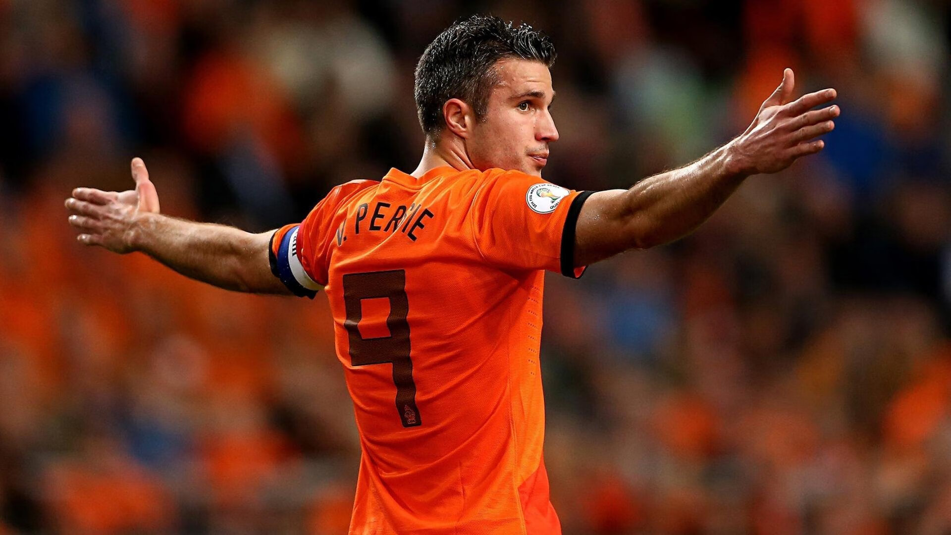 米兰体育入口-赛道上的丹麦强压，哈弗茨在F1街道赛的接管时刻